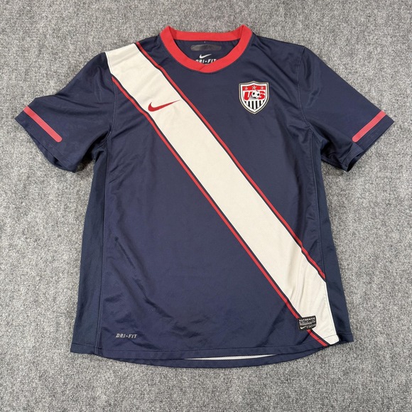 blue and red nike shirt